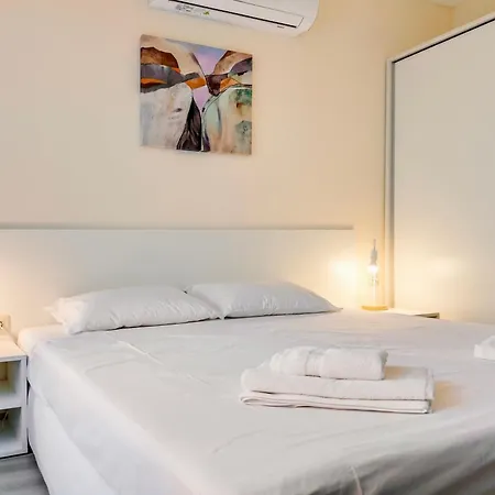 Apartment At - Sea View